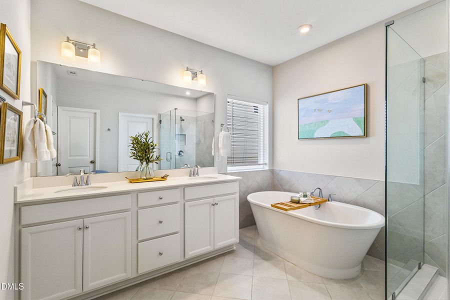 27_img_8702 27_img_8702