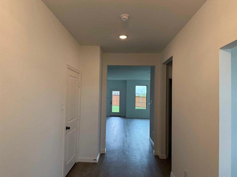 Spacious, unfurnished interior of a new home in Gateway Parks, Forney (Image 10).