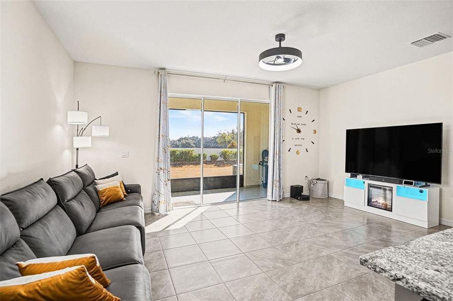 Furnished interior view inside a new home in , Plant City (Image 14). Furnished interior view inside a new home in , Plant City (Image 14).