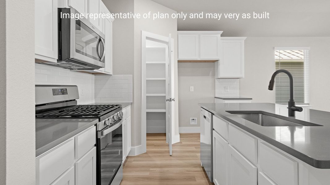 Representative furnished interior of a home built from the Mustang by D.R. Horton in The Islands of Rockport, Rockport (Image 8).