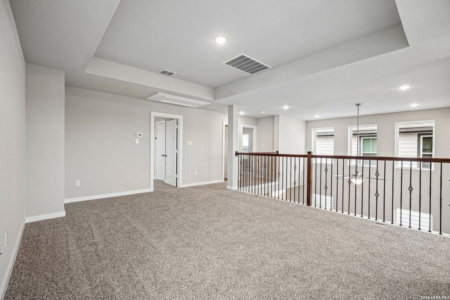 Spacious, unfurnished interior of a new home in Willow Point, San Antonio (Image 37). Spacious, unfurnished interior of a new home in Willow Point, San Antonio (Image 37).