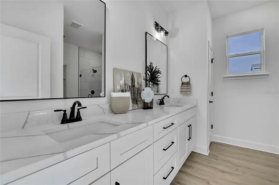 Furnished interior view inside a new home in , Weeki Wachee (Image 18).