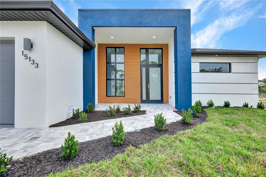 Exterior details and patio area of a home in , Port Charlotte (Image 17).