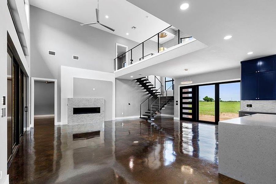 Spacious, unfurnished interior of a new home in , Sadler (Image 22).