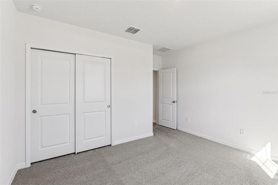 Spacious, unfurnished interior of a new home in Leyland Preserve - Classic Series, Brooksville (Image 35).