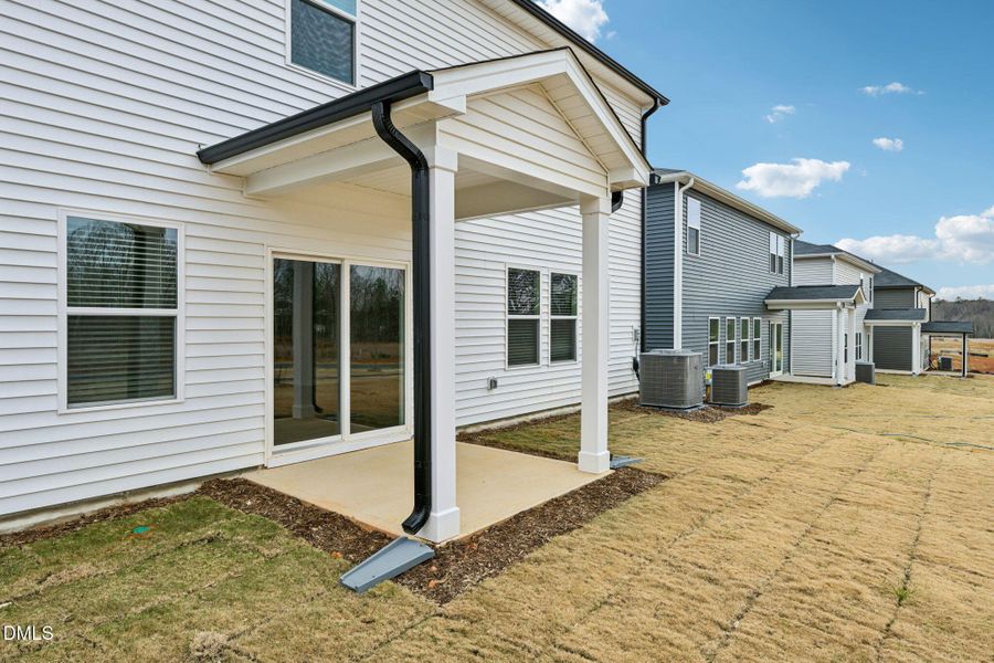 36-web-or-mls-Raleigh - Oak Manor - 536