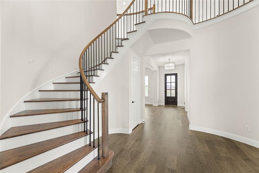 03. 3304 Andesite - Entry