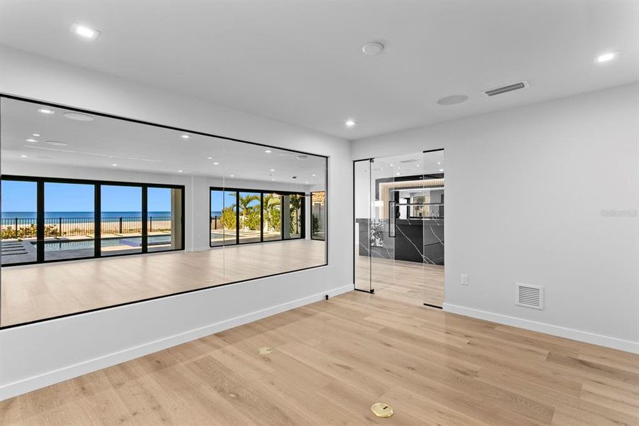Spacious, unfurnished interior of a new home in , Indian Rocks Beach (Image 57).