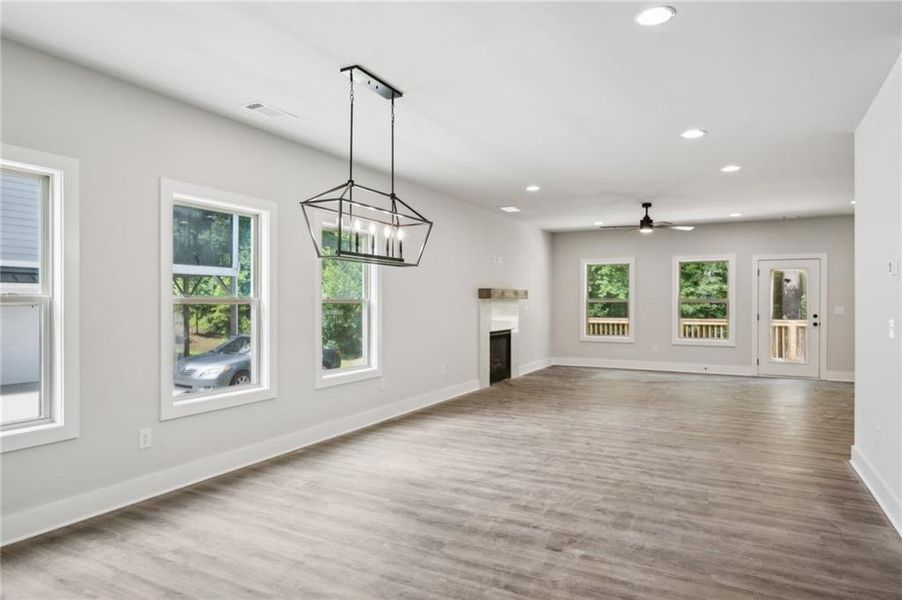 Spacious, unfurnished interior of a new home in , Atlanta (Image 12).