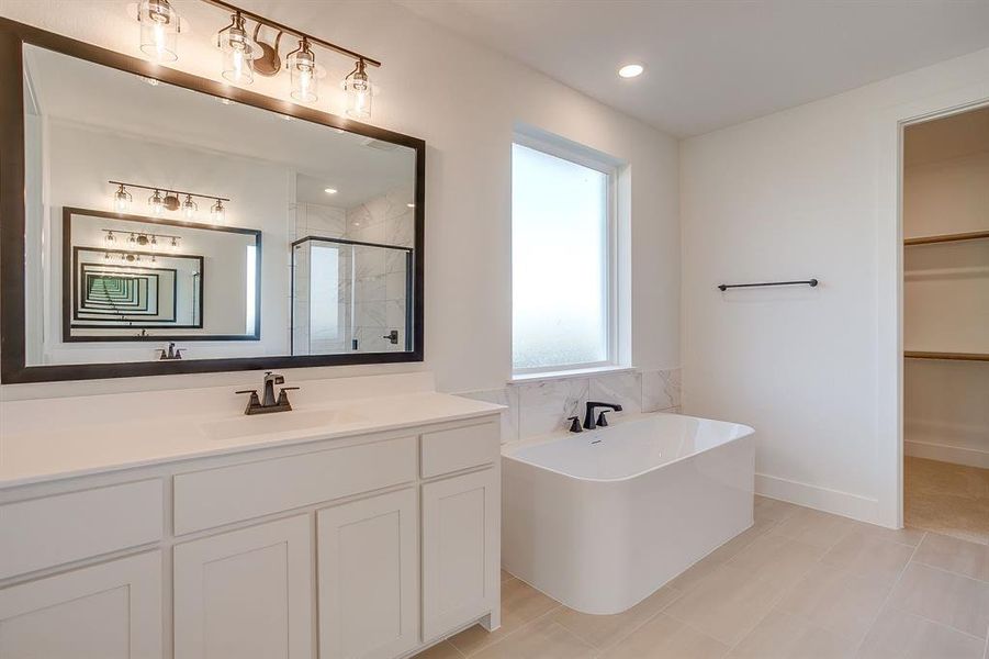 Furnished interior view inside a new home in Sweetgrass, Haslet (Image 12).