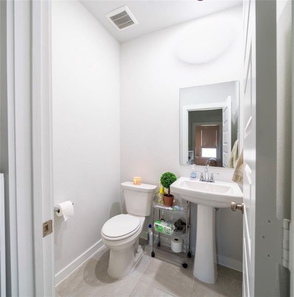 Furnished interior view inside a new home in Mason Woods, Cypress (Image 17). Furnished interior view inside a new home in Mason Woods, Cypress (Image 17).