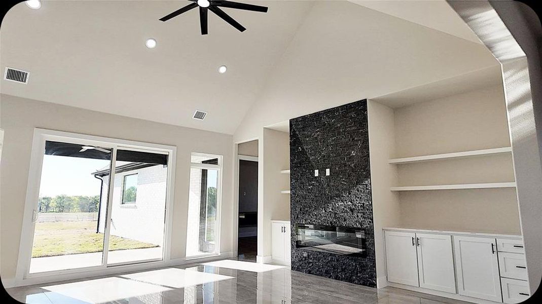 Image 34 of a home in .