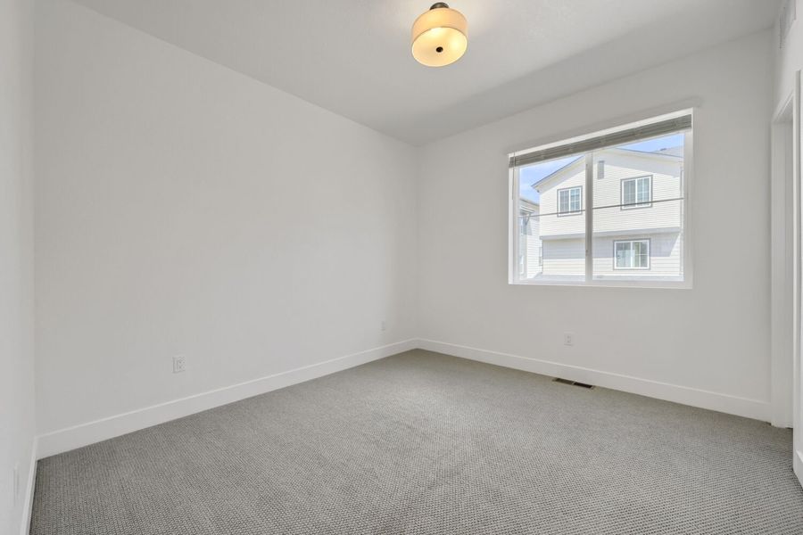 Spacious, unfurnished interior of a new home in Uplands, Westminster (Image 8).