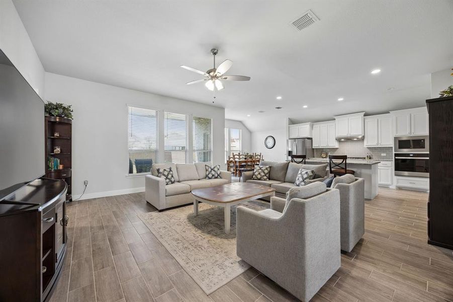 Furnished interior view inside a new home in Timberbrook, Justin (Image 5).