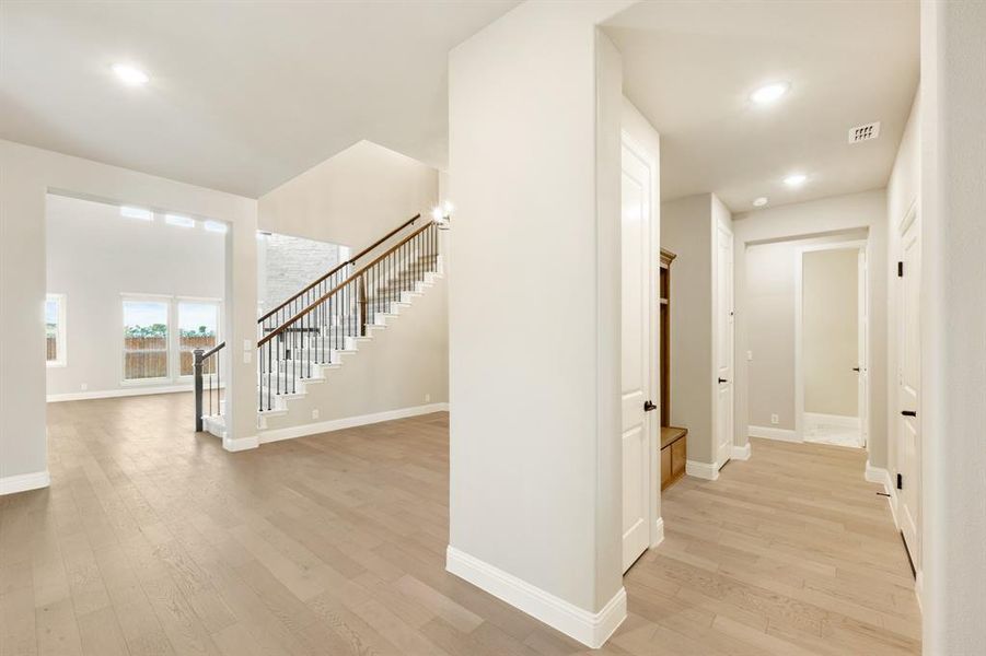 Spacious, unfurnished interior of a new home in Timberbrook 3B-4A, Justin (Image 33). Spacious, unfurnished interior of a new home in Timberbrook 3B-4A, Justin (Image 33).