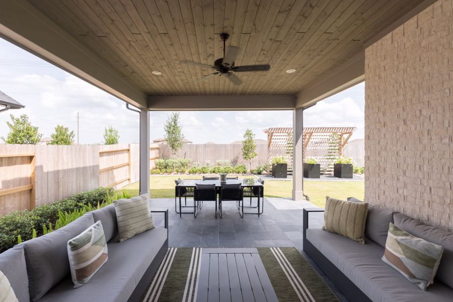 Representative exterior details of a home built from the Barnhart by Tri Pointe Homes in Pecan Ridge, Fulshear (Image 27). Representative exterior details of a home built from the Barnhart by Tri Pointe Homes in Pecan Ridge, Fulshear (Image 27).