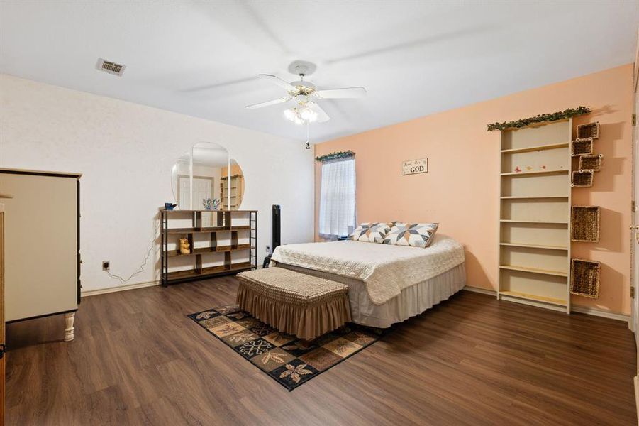 Furnished interior view inside a new home in , Weatherford (Image 9). Furnished interior view inside a new home in , Weatherford (Image 9).