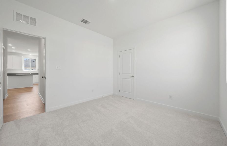 Spacious, unfurnished interior of a new home in Alto, San Marcos (Image 21).