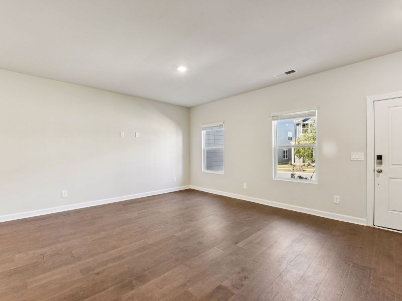 Spacious, unfurnished interior of a new home in Crossrail Station, Mooresville (Image 12).
