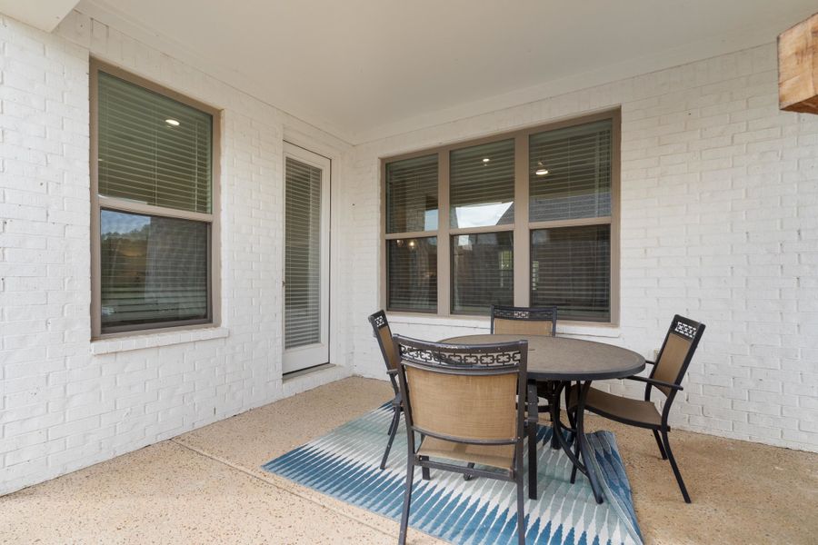 Exterior details and patio area of a home in White Oak, Arlington (Image 3).
