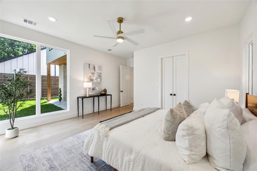 Furnished interior view inside a new home in , Dallas (Image 11).