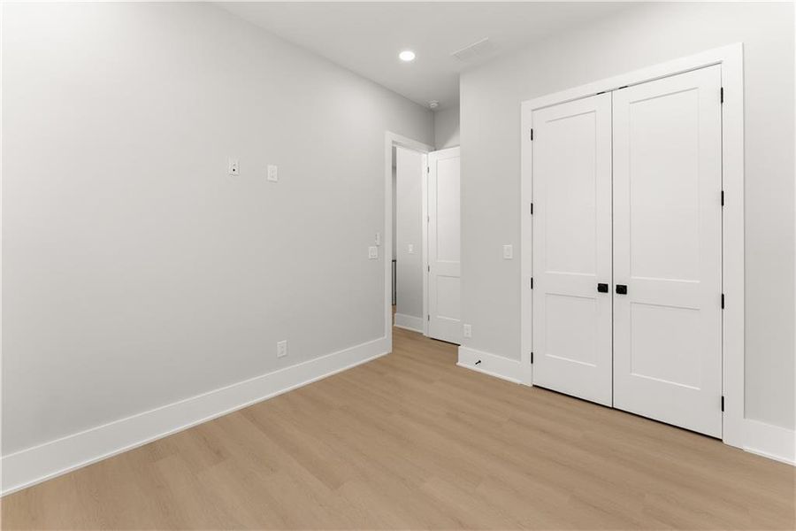 Spacious, unfurnished interior of a new home in , Flowery Branch (Image 31).