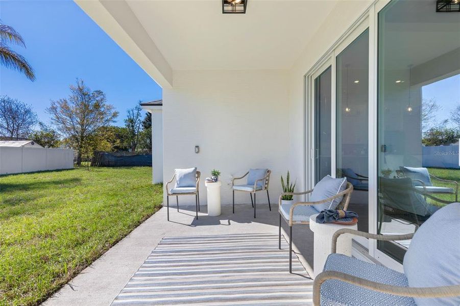 Exterior details and patio area of a home in , Palm Coast (Image 3).