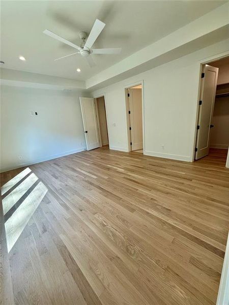 Spacious, unfurnished interior of a new home in , Sandy Springs (Image 58).