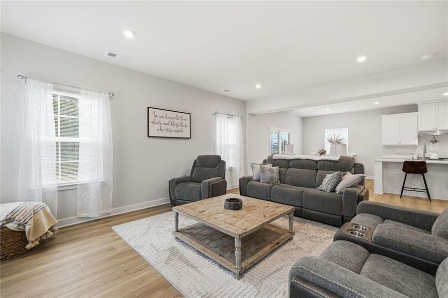 Furnished interior view inside a new home in , Calhoun (Image 12).