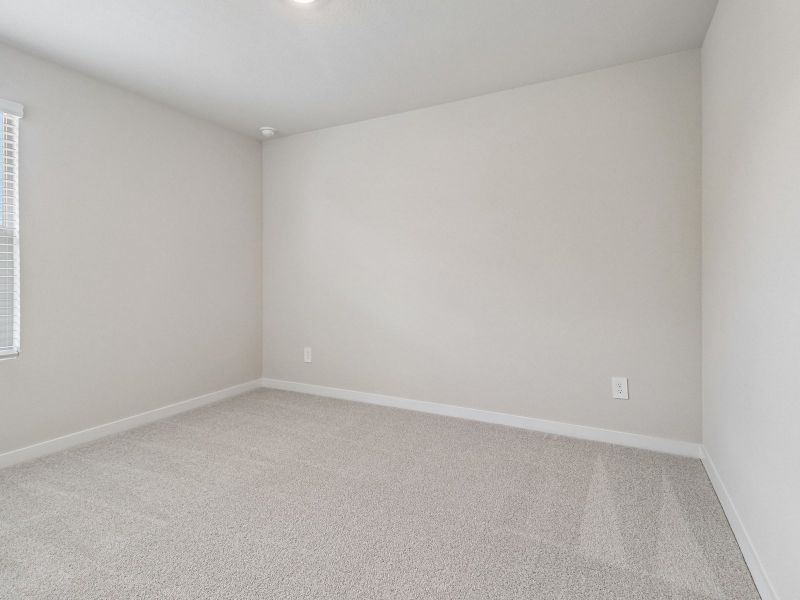 Spacious, unfurnished interior of a new home in Cibolo Hills West - Spring Series, Fort Worth (Image 25).