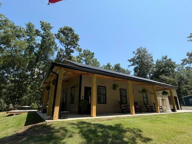 Exterior details and patio area of a home in , Manning (Image 51).