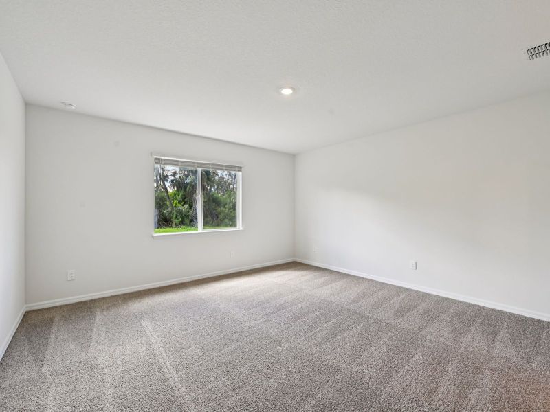 Spacious, unfurnished interior of a new home in Oakfield Trails - Signature Series, Parrish (Image 11).