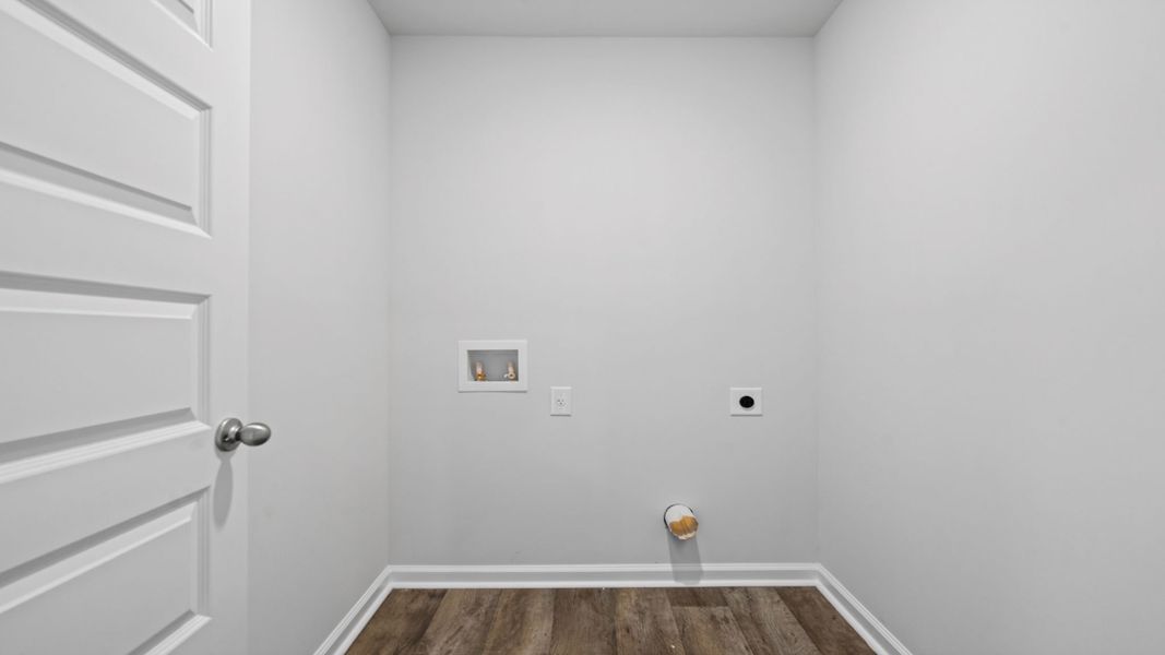 Spacious, unfurnished interior of a new home in The Retreat at East Argent, Ridgeland (Image 15).