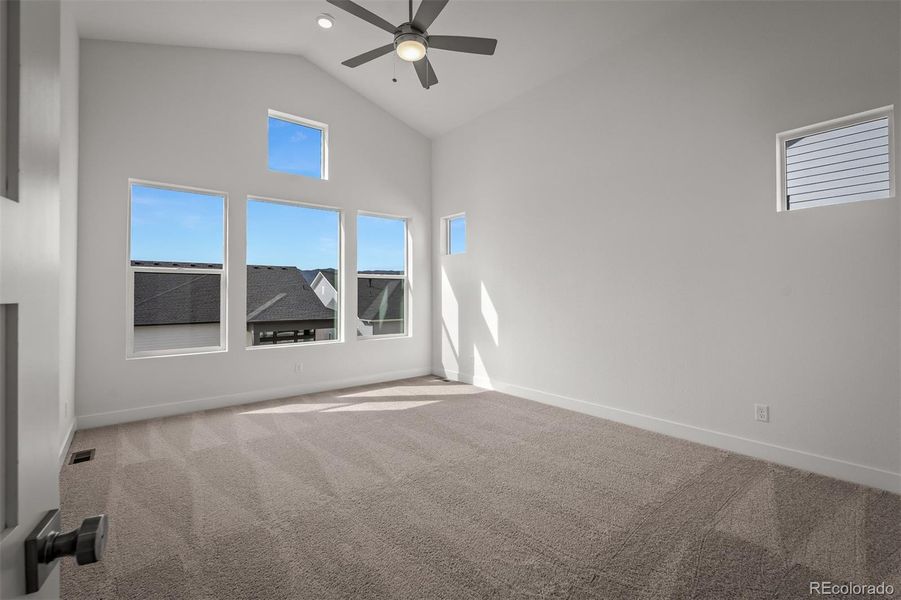 Spacious, unfurnished interior of a new home in Cloverleaf - Pinnacle Collection, Monument (Image 30).