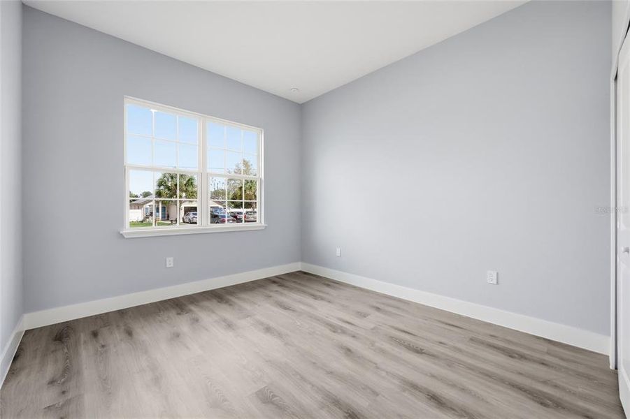 Spacious, unfurnished interior of a new home in , Ocala (Image 23).