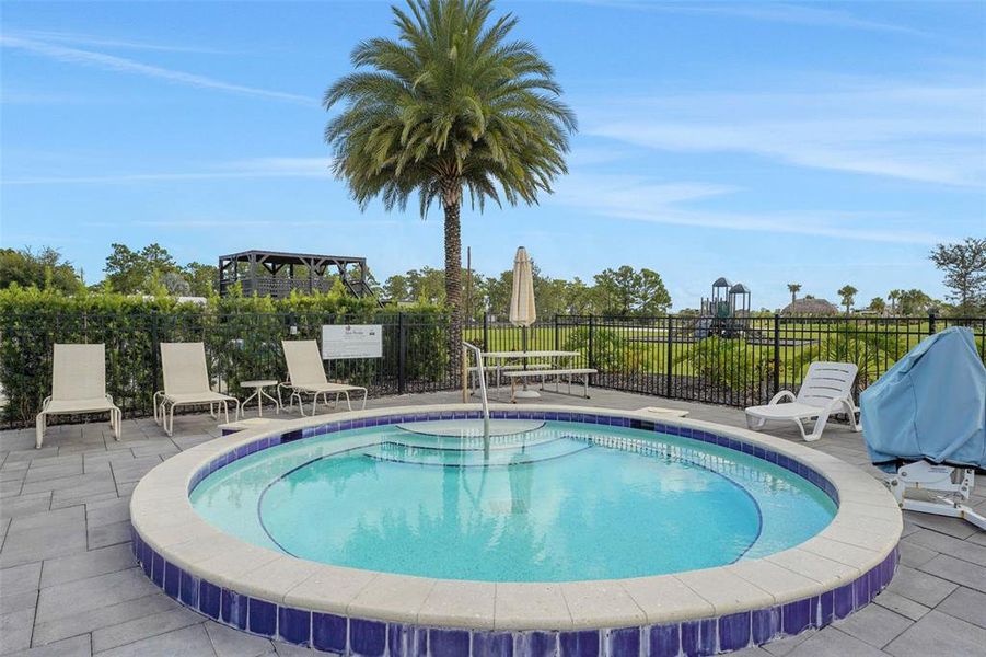 Community amenities in , Lake Wales (Image 10).