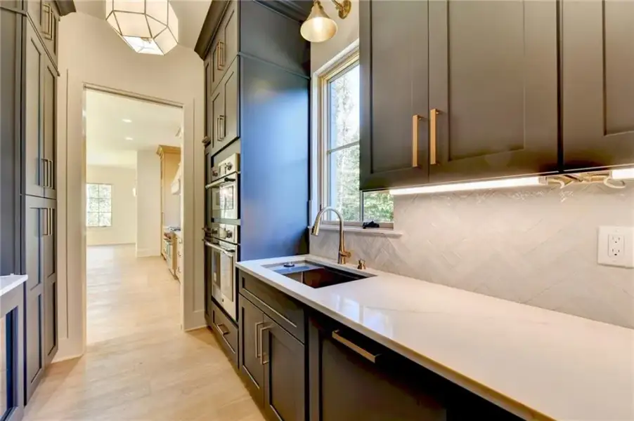 Furnished interior view inside a new home in Lyndon Creek, Milton (Image 24).