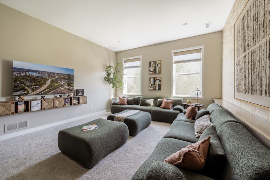 Representative furnished interior of a home built from the Blair by Fischer Homes in Twin Lakes, Hoschton (Image 26).