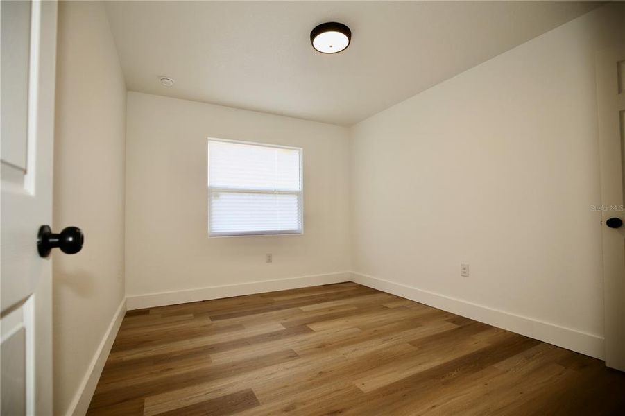 Spacious, unfurnished interior of a new home in , Orlando (Image 40).