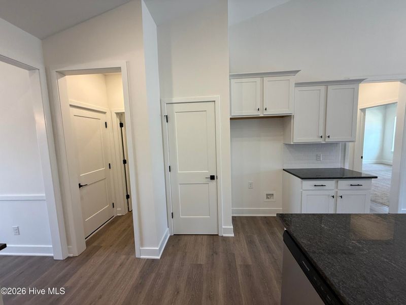 Spacious, unfurnished interior of a new home in Wood Creek Landing, Leland (Image 24).