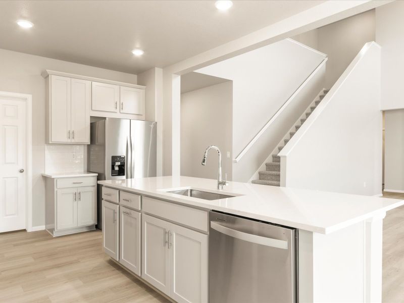 DEN_Poudre-Heights_5311-A-Fraser_Kitchen-Island_1642-Rumley-Crk-Dr