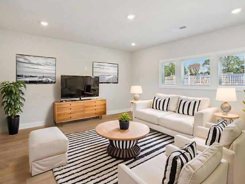 The Jordan floorplan with the Relaxed Transitional Linen interior package.