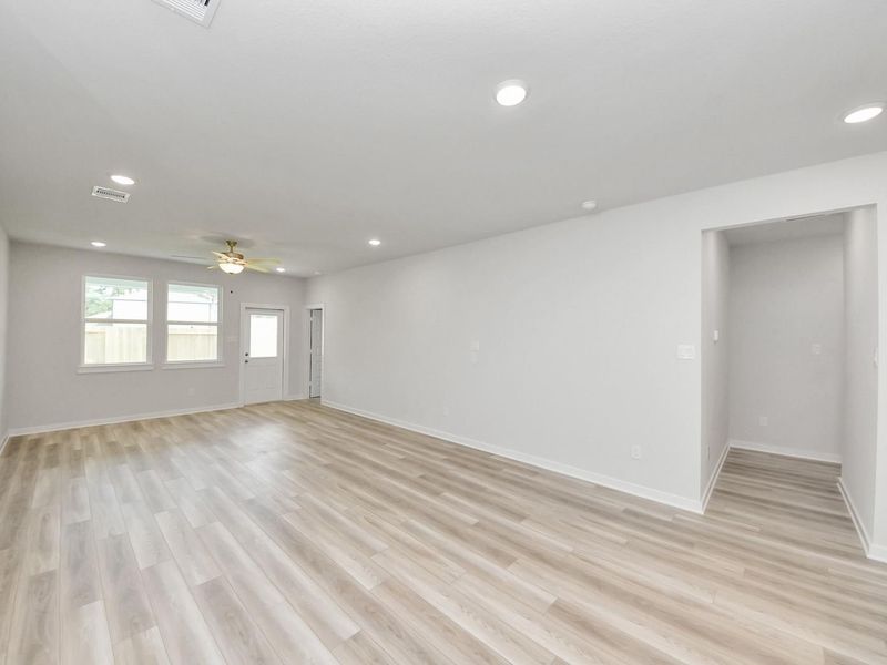 Spacious, unfurnished interior of a new home in Liberty Estates, Cleveland (Image 22).