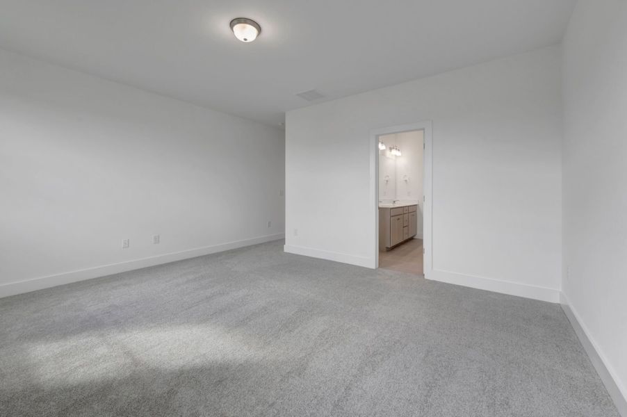 Spacious, unfurnished interior of a new home in McAlister Creek, Clayton (Image 23).