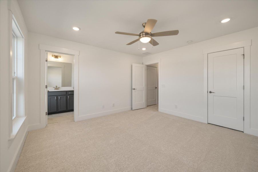 Spacious, unfurnished interior of a new home in The Bluffs at Pinefield Townhomes, Charleston (Image 15). Spacious, unfurnished interior of a new home in The Bluffs at Pinefield Townhomes, Charleston (Image 15).