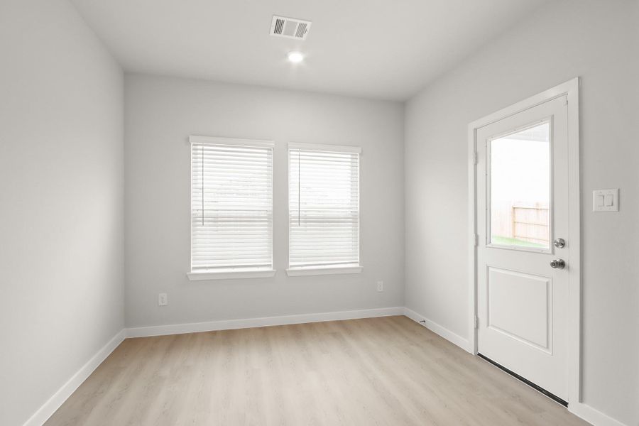 Spacious, unfurnished interior of a new home in Maple Woods, Hockley (Image 13).