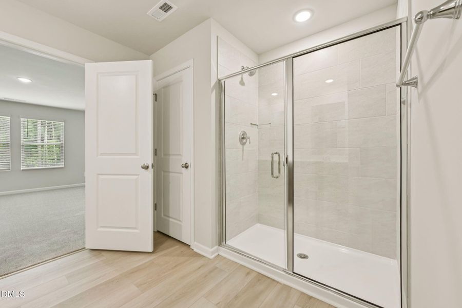 33-web-or-mls-Oak Manor - Raleigh - 153 33-web-or-mls-Oak Manor - Raleigh - 153