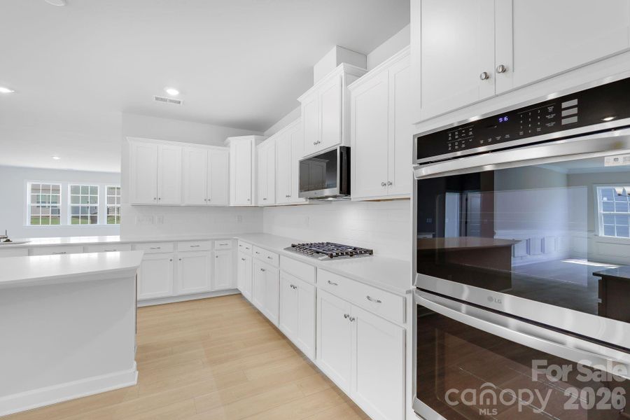 Furnished interior view inside a new home in Roselyn, Lancaster (Image 7).