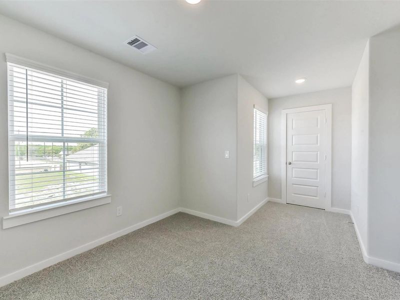 Spacious, unfurnished interior of a new home in Windmill Estates, Magnolia (Image 44).