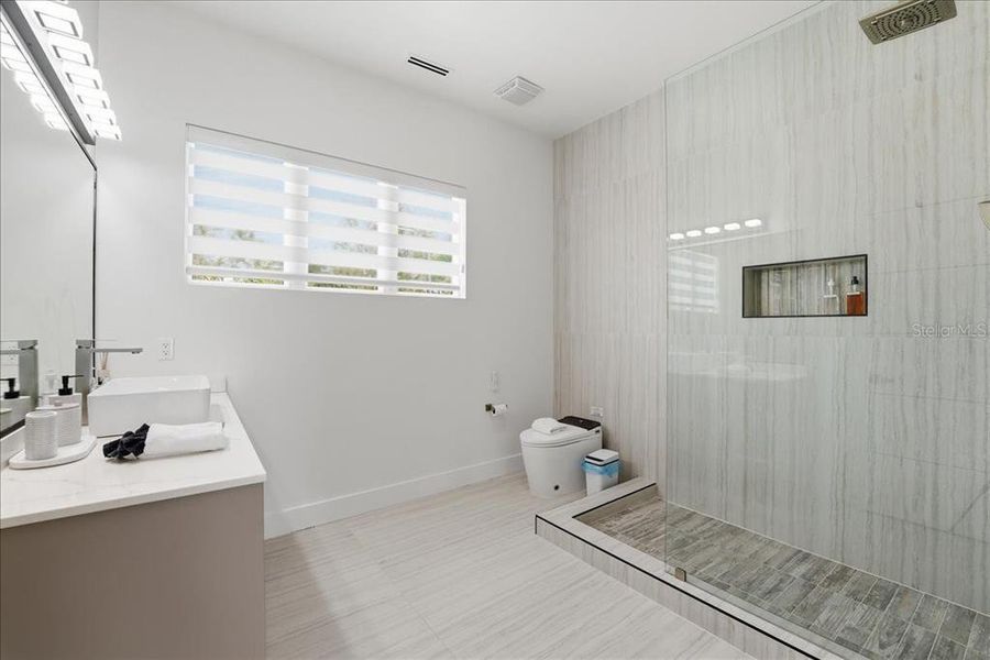 Furnished interior view inside a new home in , Merritt Island (Image 33).